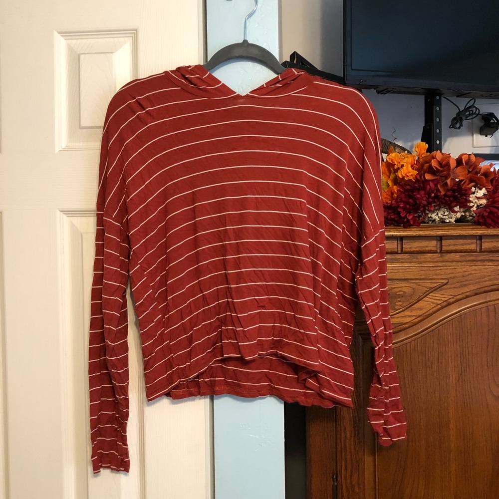 Forever 21 Hooded Cropped Long Sleeve